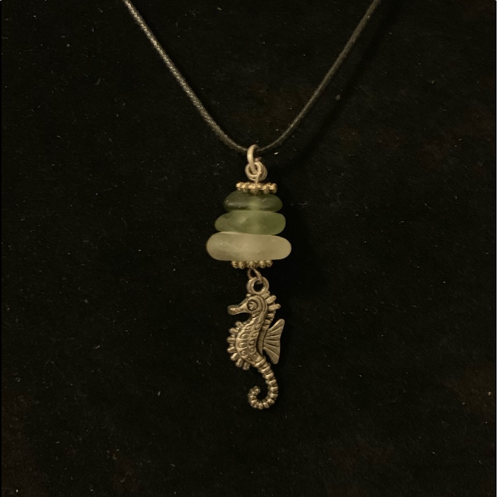 Sea glass pendant with sea horse VACATION HOLD